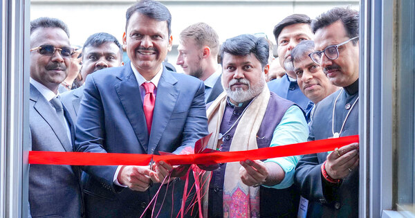 Maharashtra opens Davos 2026 with record Rs 14 . 5 lakh crore in investment MoUs on first day