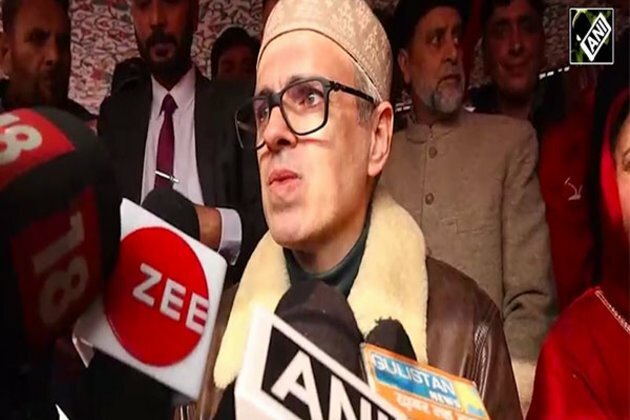 "We are only getting betrayed": Omar Abdullah blames Centre for "power cuts"