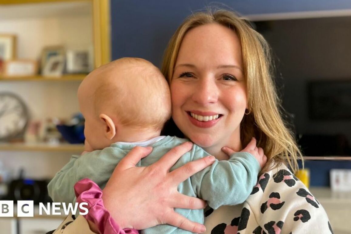 Breastfeeding buddies closes down after funding cut