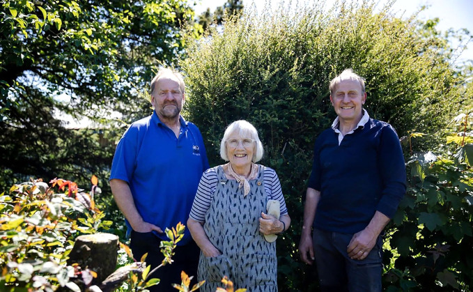 Brendan, Christine and Garth Reade