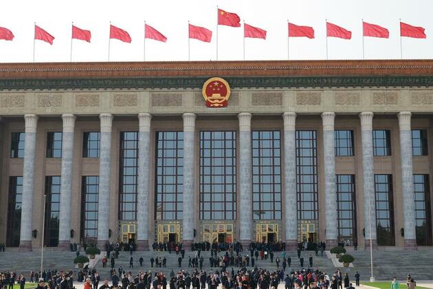 Xinhua Headlines: China opens "two sessions" with commitment to high-quality development amid challenges