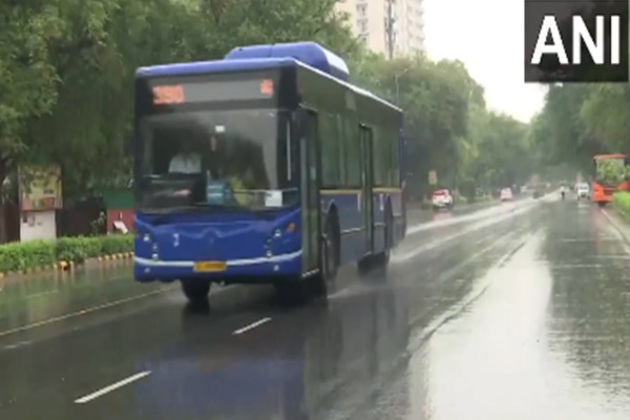 Fresh spell of rain lashes parts of Delhi-NCR