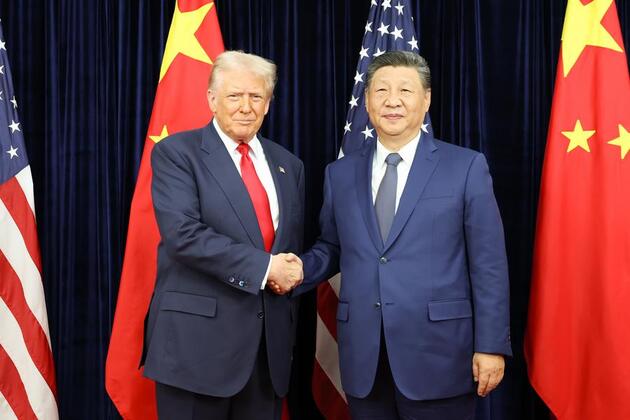Xi's Album | Xi meets Trump in Busan, South Korea