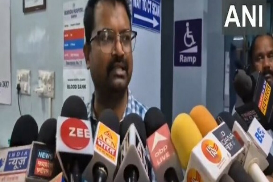 MP 'fake' doctor case: Hospital lab where patients were operated on sealed by health officials
