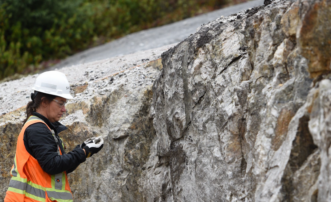 Sayona eeks out slim cash build despite NAL's ongoing losses