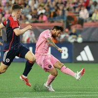 Lionel Messi (2 goals) sets mark as Inter Miami edges Revolution