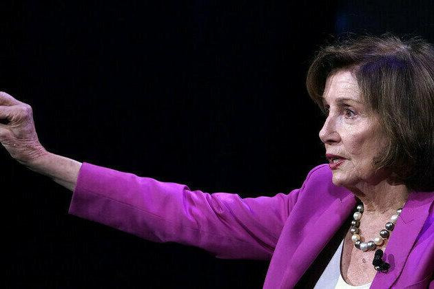 Shut up! Pelosi lashes out at journalist outside US Capitol 