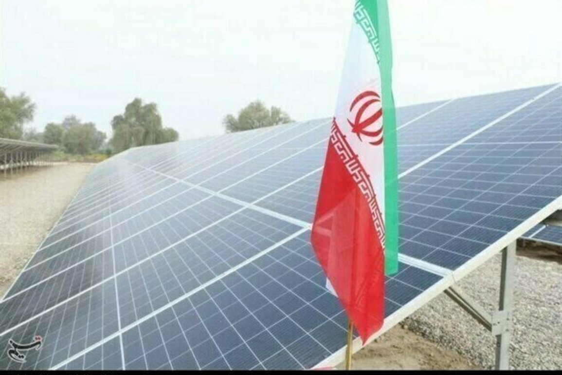 President Urges Rapid Expansion of Solar Power Plants in Iran