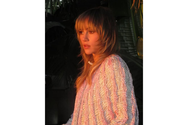 Suki Waterhouse announces new album 'Loveland,' set for July 10 release
