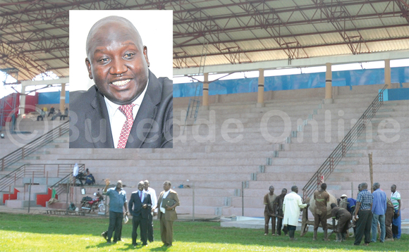 Oludda olumu ku kisaawe ky'e Kitende. Mu katono ye Mulindwa Oludda olumu ku kisaawe ky'e Kitende. Mu katono ye Mulindwa