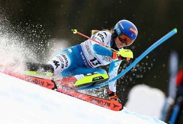 Mikaela Shiffrin misses out on record-setting finish at worlds