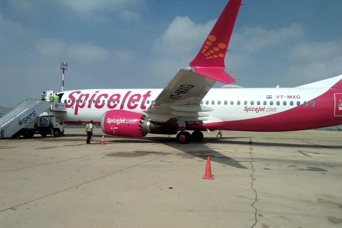 Engine failure triggers full emergency post take-off for SpiceJet Delhi-Leh flight SG-121; returns to Delhi