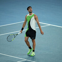 Medvedev stuns Alcaraz; Sabalenka reaches Indian Wells final