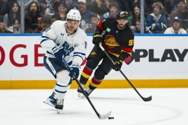 Maple Leafs snap skid, secure rare win at Canucks in shootout