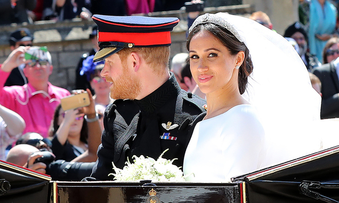 Pastor Curry fires up royal wedding with love sermon Pastor Curry fires up royal wedding with love sermon