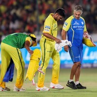 Michael Hussey confirms Ayush Mhatre's hamstring injury, says "it looks pretty bad"