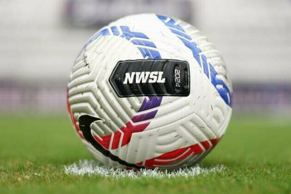 Late Ludmila hat trick earns Stars home draw vs. Courage