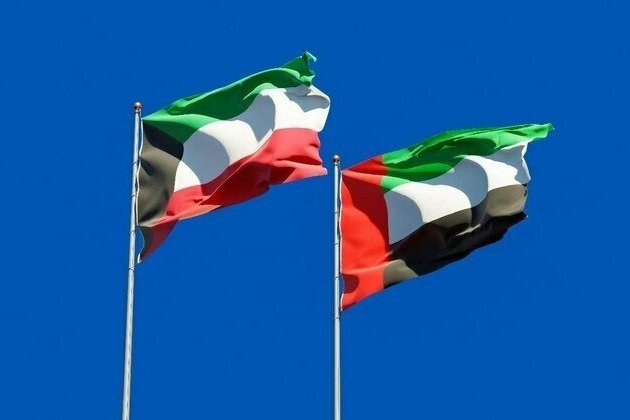 UAE ambassador meets Kuwaiti Minister of Commerce and Industry