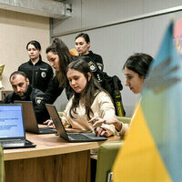 Ukrainians still not sure about their state language  regulator
