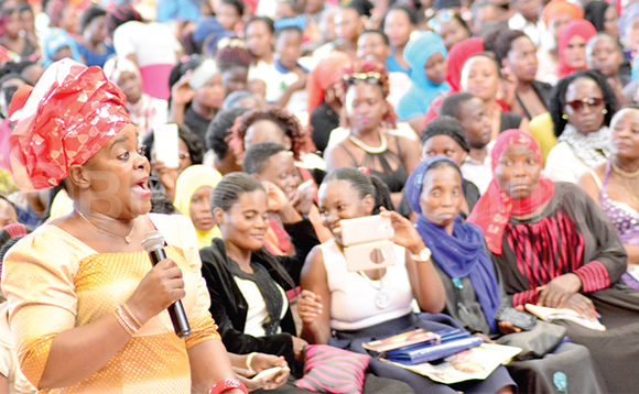 Ssenga Hamidah ng’asomesa mu musomo gw’omwaka oguwedde. Ne ku luno ajja kubaayo ng’abasomesa ku by’omukwano. Ssenga Hamidah ng’asomesa mu musomo gw’omwaka oguwedde. Ne ku luno ajja kubaayo ng’abasomesa ku by’omukwano.
