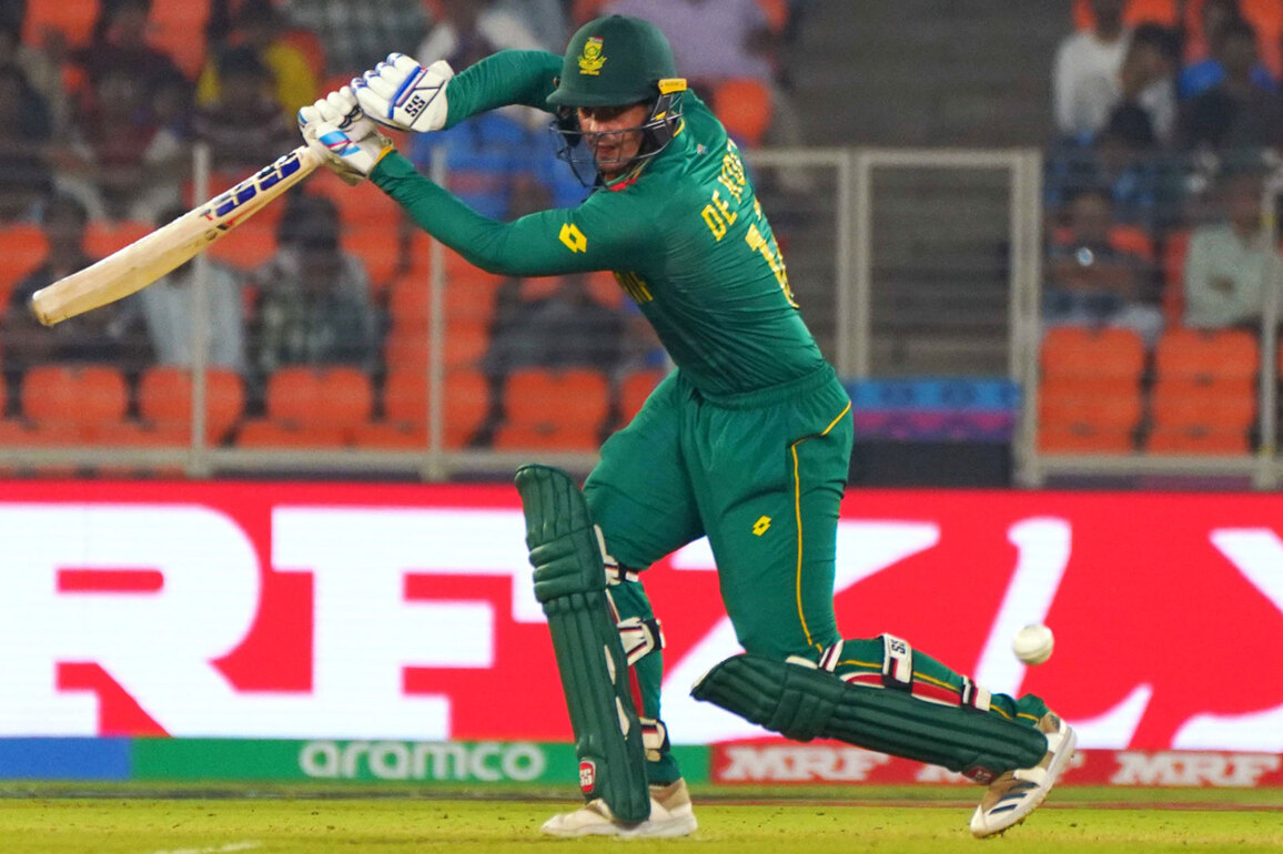 Quinton de Kock breaks Gibbs ODI ton record as South Africa trounce Pakistan in 2nd ODI