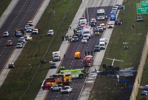 Two dead after business jet crashes onto highway in Florida