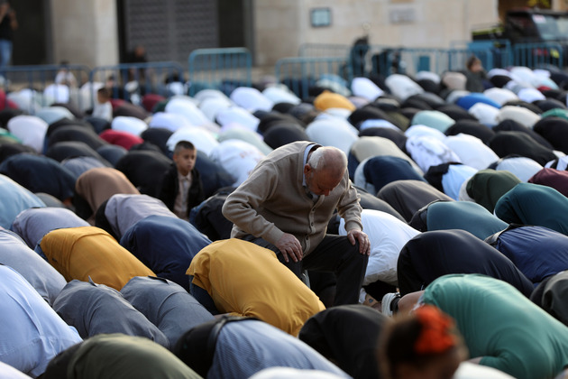 MIDEAST-BETHLEHEM-EID AL-ADHA-PRAYERS