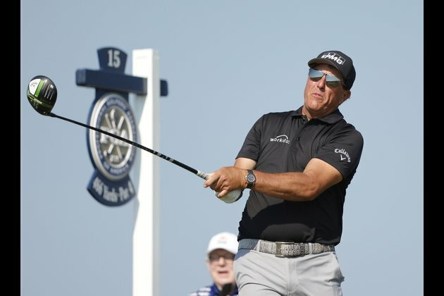 Phil Mickelson turns back clock, shares lead at PGA Championship