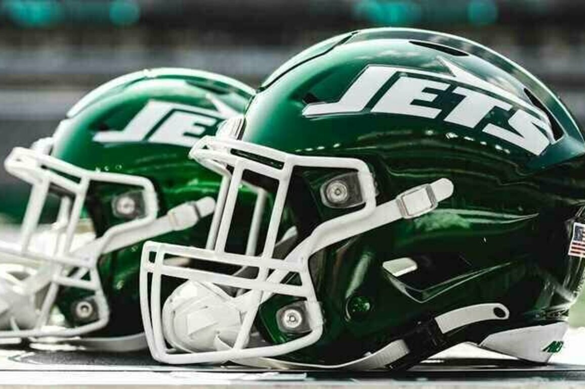 Jets Release LB Jamin Davis; Waive Six Players