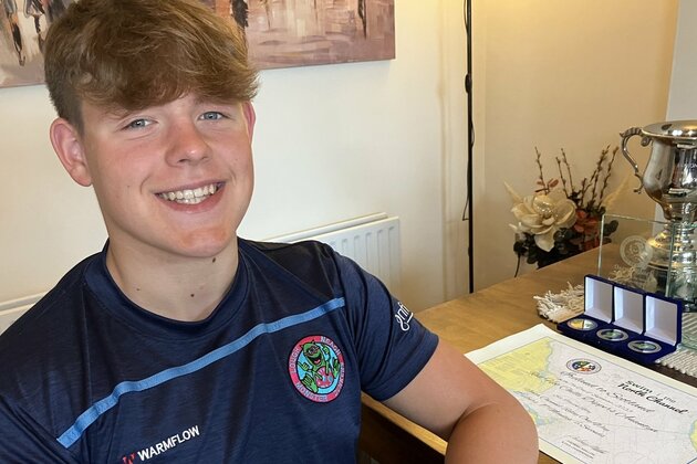 Teen eyes &#39;Triple Crown&#39; after Ireland to Scotland swim