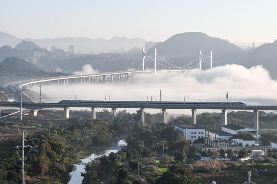 GloriousGuizhou | Panzhou-Xingyi high-speed railway officially opens in SW China's Guizhou