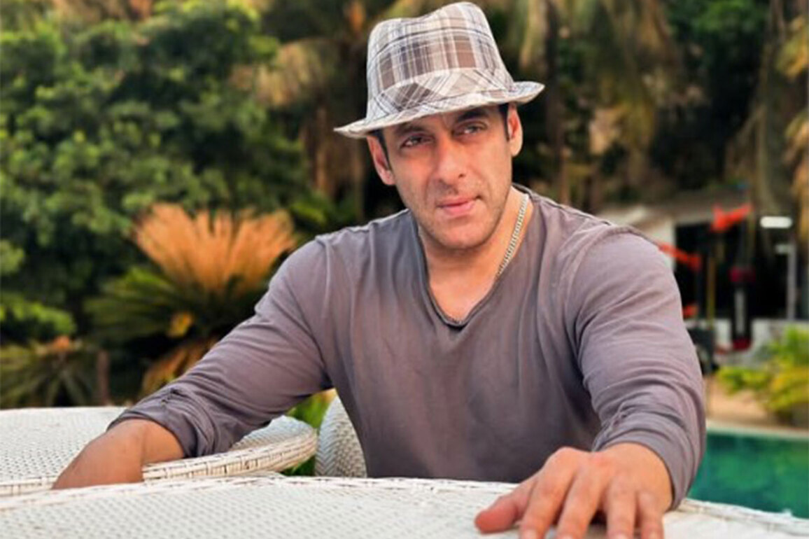 'Logon ke saath reh kar pak jaata hu': Salman Khan clarifies viral 'lonely' post