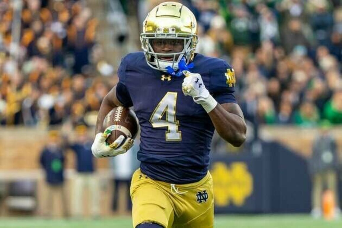 Jeremiyah Love (3 TDs), No. 9 Notre Dame demolish Syracuse