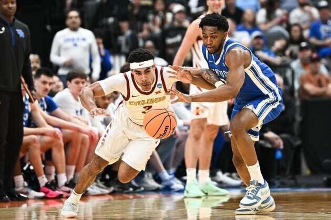 Iowa State forces 20 turnovers, thumps Kentucky despite Joshua Jefferson absence