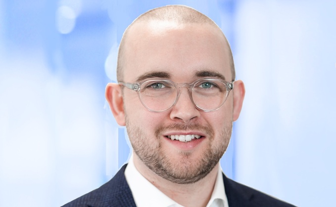 Chris Hodgson, Associate Partner, Aon