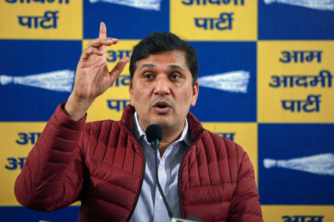 Delhi: AAP raises concern over women's safety after two minor girls go missing