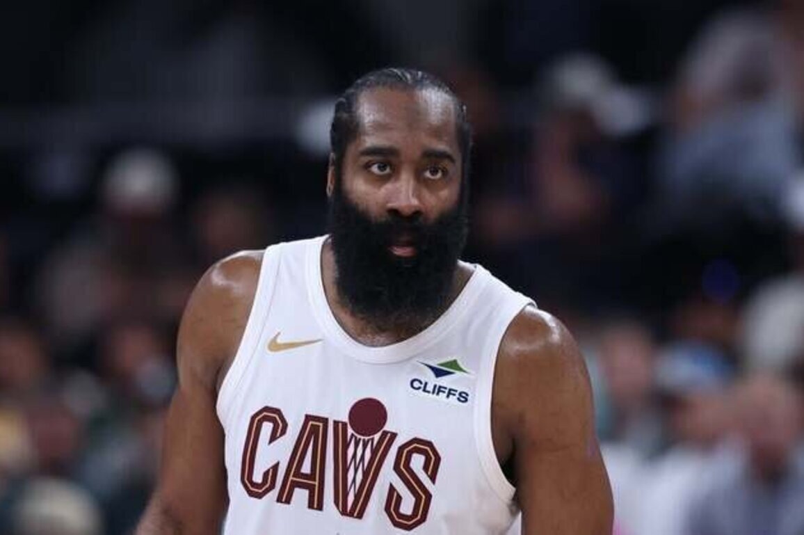 James Harden returns to inhospitable Golden State with Cavaliers