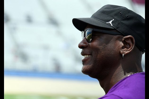 Report: Michael Jordan looking to sell majority stake in Hornets