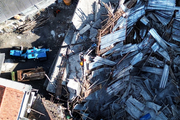INDONESIA-SIDOARJO-SCHOOL-COLLAPSE-RESCUE OPERATION