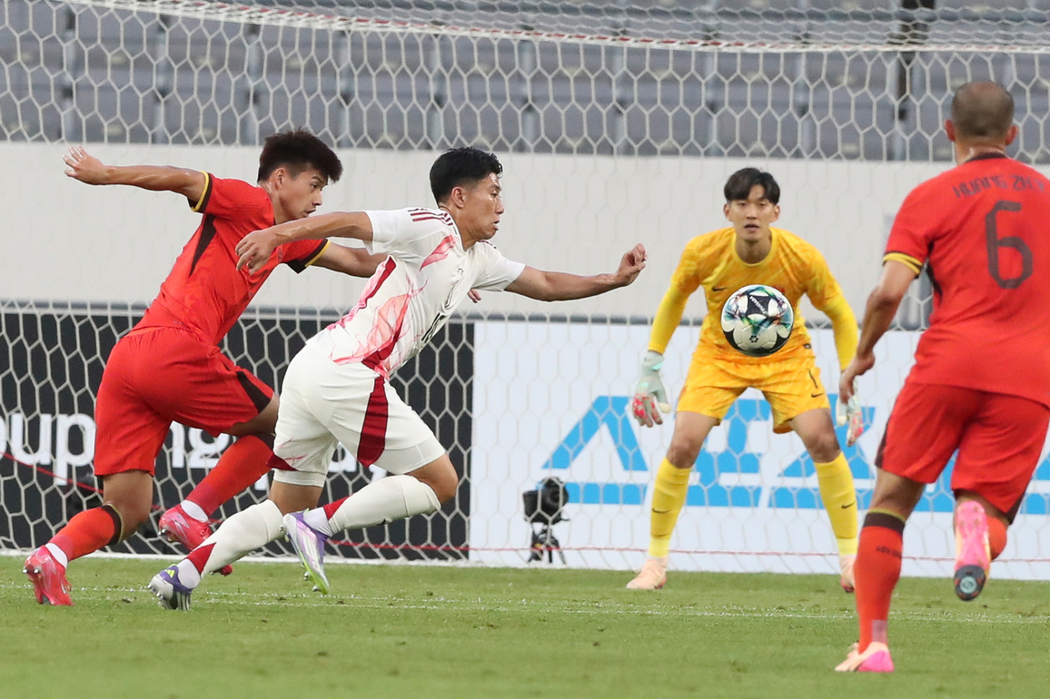 (SP)SOUTH KOREA-YONGIN-FOOTBALL-EAFF E-1-CHINA VS JAPAN