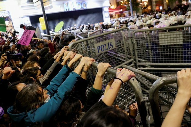 Cops tear-gas women protesting violence