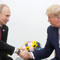 US pressure mounts as Trump warns Putin: End war or face tariffs