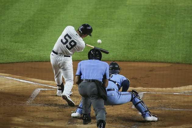 Yankees sweep Jays behind record homer haul