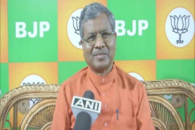 "Bangladeshi infiltrators rapidly settling in Jharkhand": State BJP chief Babulal Marandi
