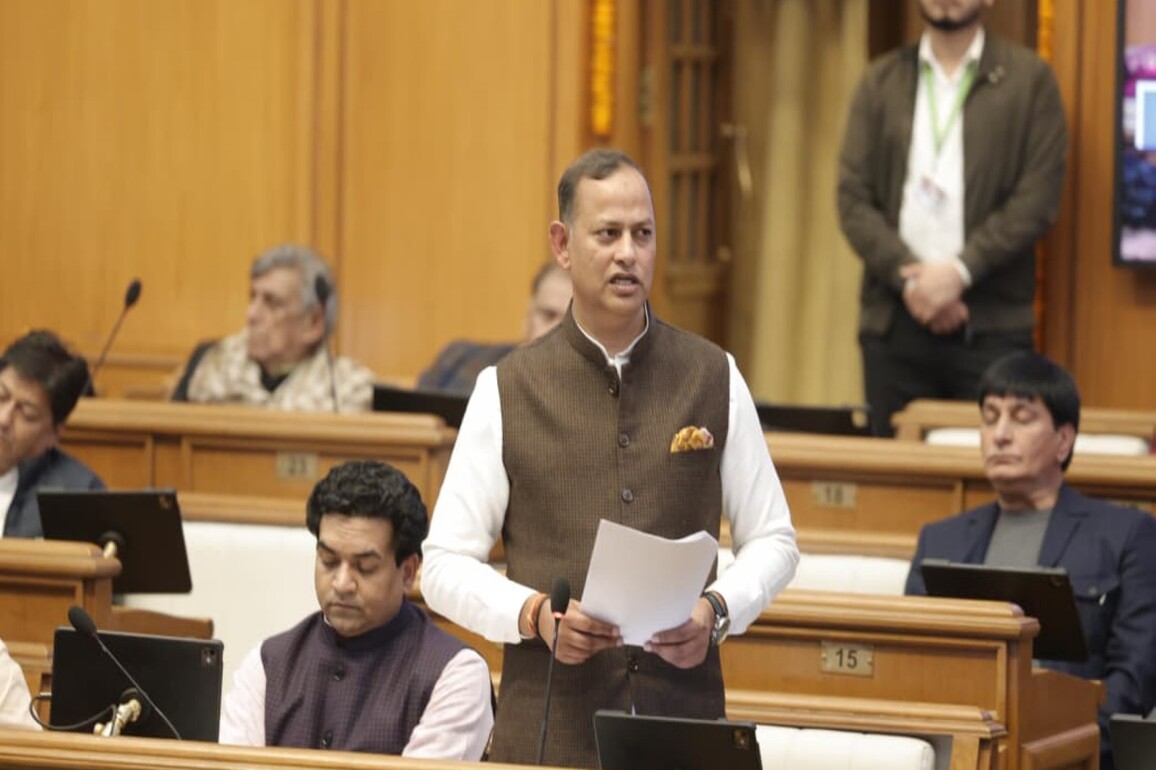 Delhi Assembly: Social Welfare Minister Ravinder Indraj moves Vote of Thanks
