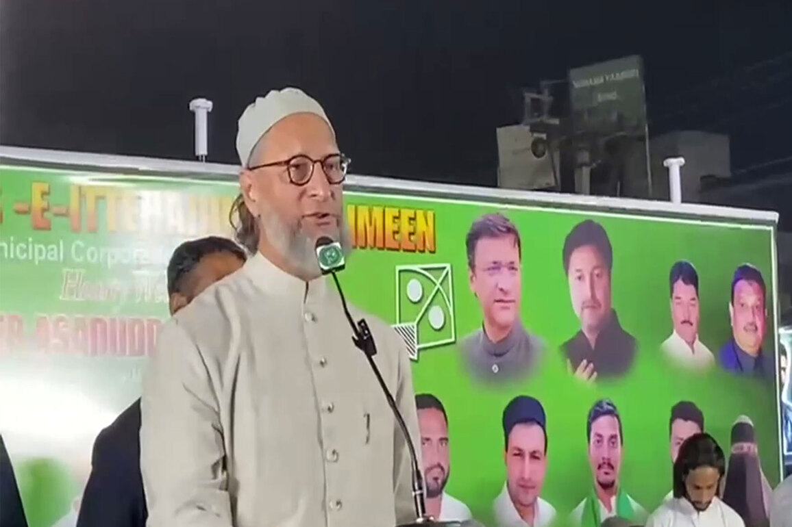 Telangana: Owaisi urges voters in Nalgonda to back AIMIM in upcoming civic polls