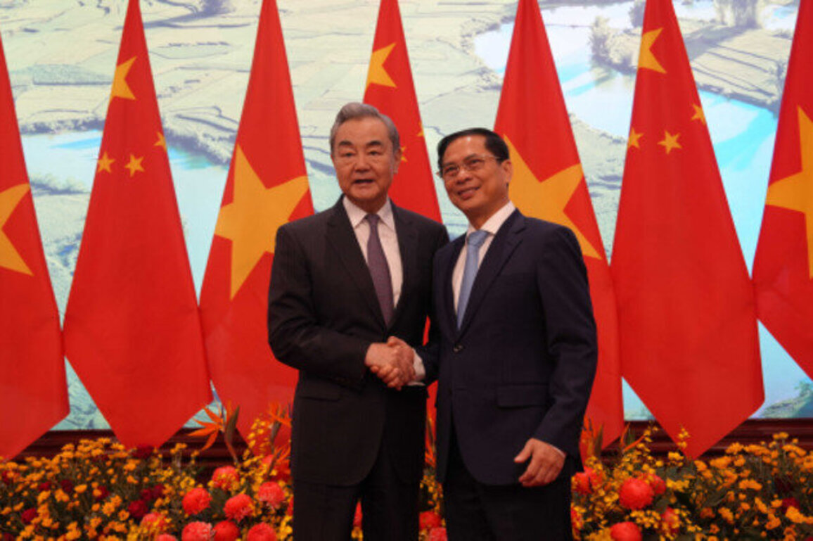 China, Vietnam hold meeting to advance cooperation