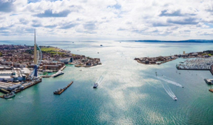Portsmouth, Hampshire © Alexey Fedorenko/www.shutterstock.com