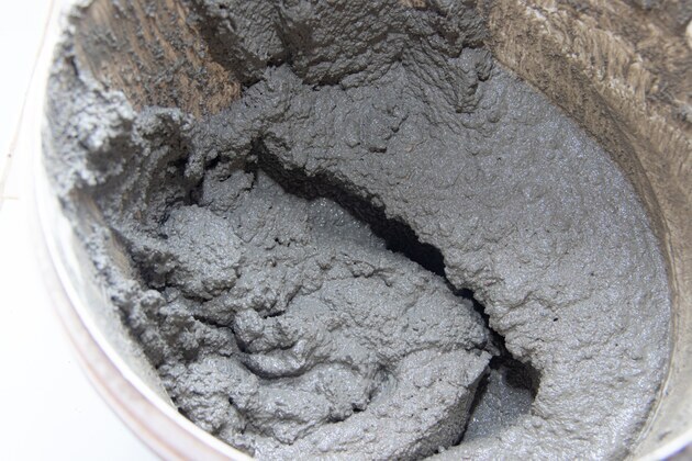 Hybrid Binder Cuts Cement Carbon by 45% with Ash &amp; GNPs