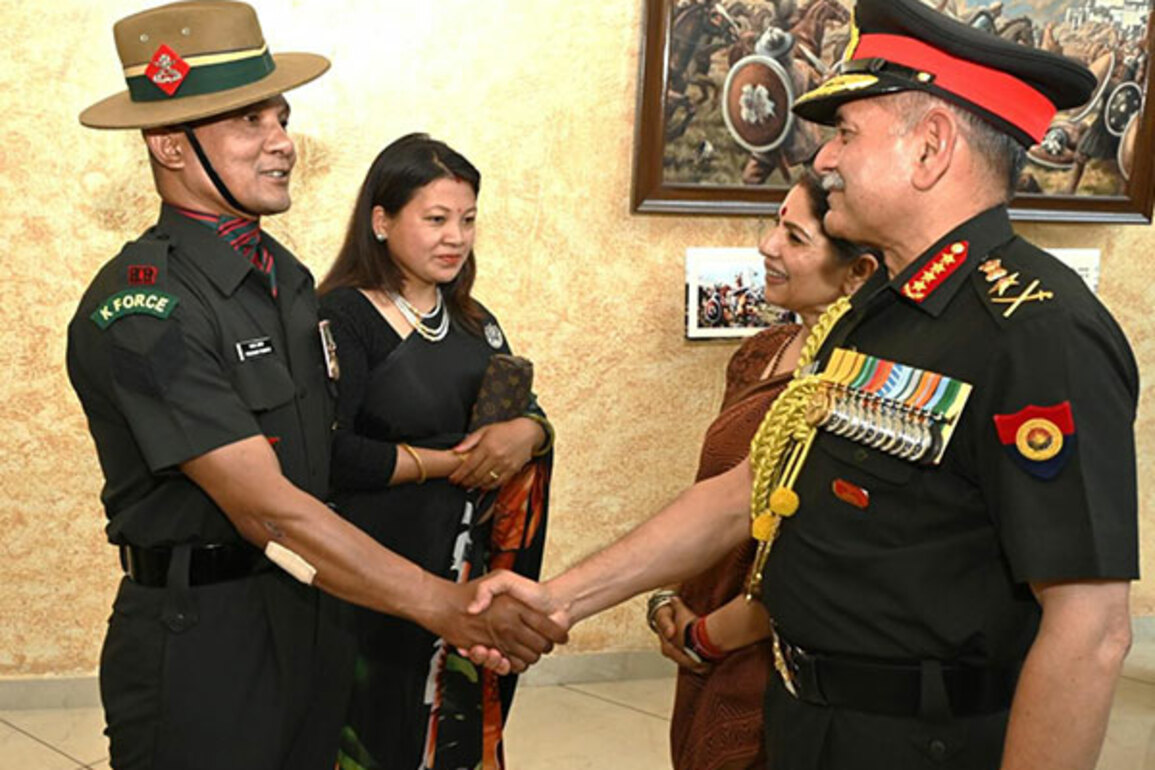 COAS Gen Upendra Dwivedi honours gallantry awardees at Defence Investiture Ceremony in Delhi